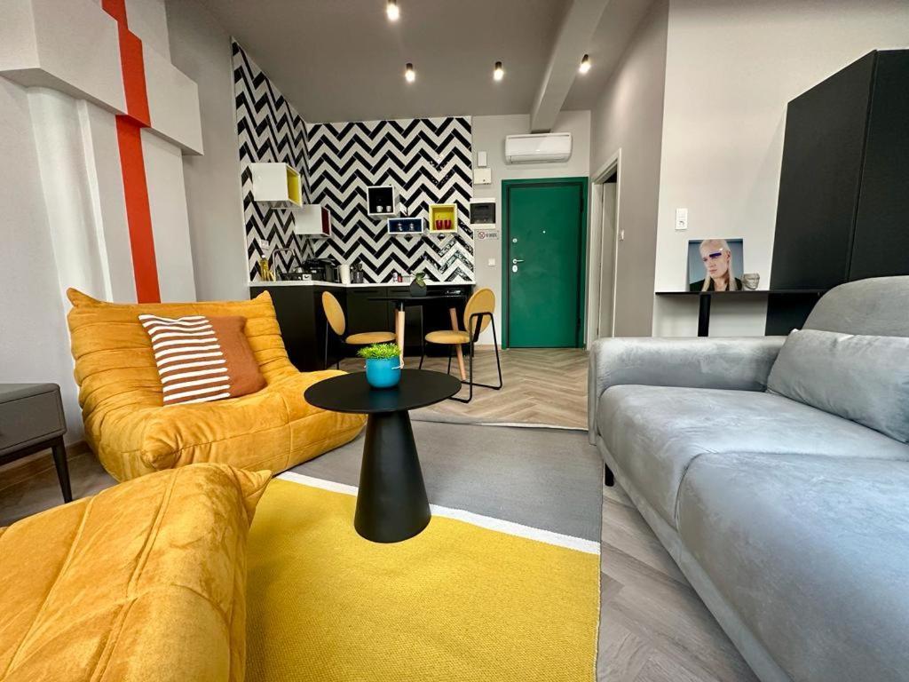 Ferienwohnung Ermou Funky Lofts Athen Exterior foto